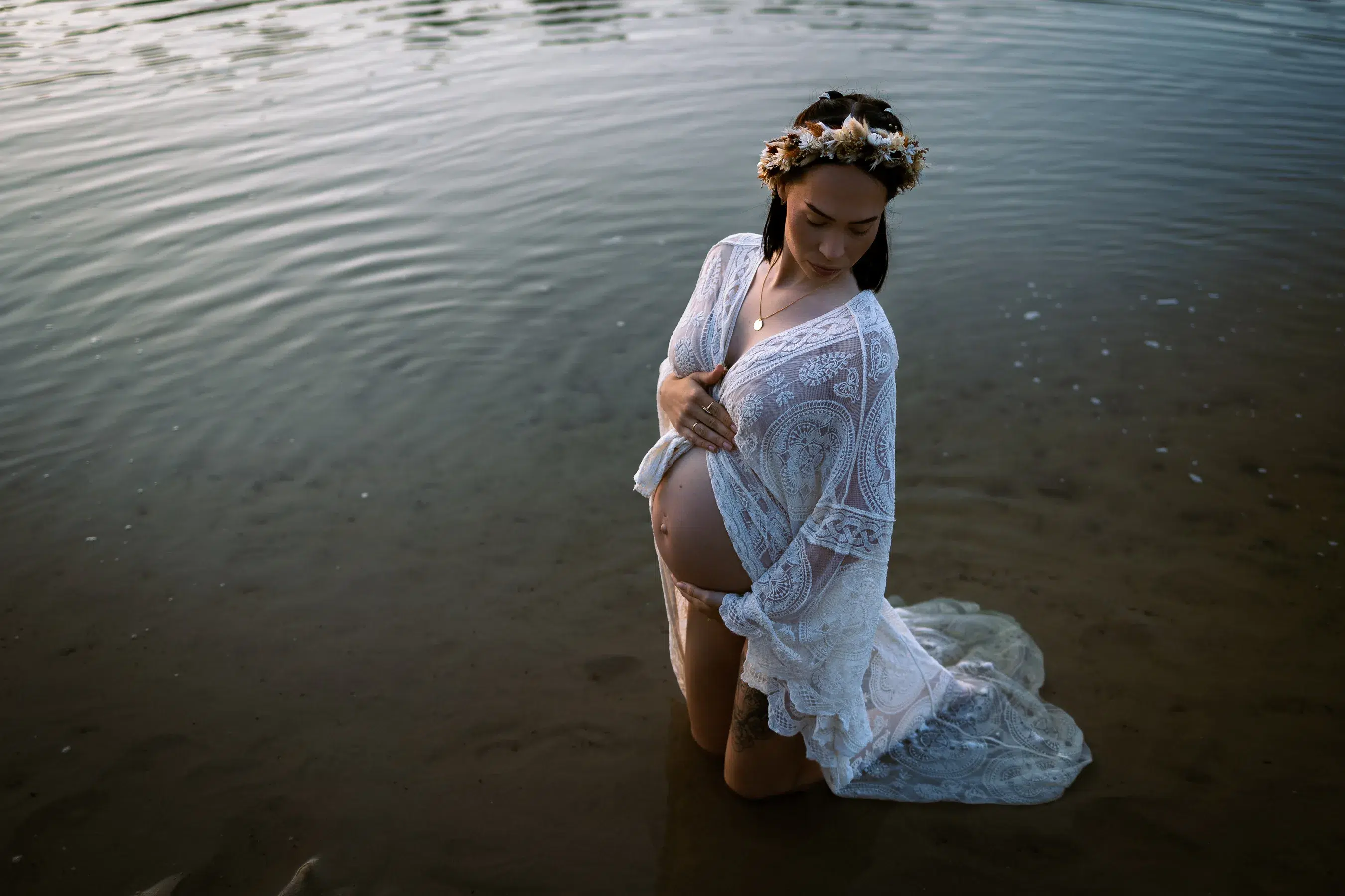 zwanger fotoshoot babyfotograaf newbornfotoshoot zwangerschapsshoot maternity photoshoot family photoshoot familie fotograaf
